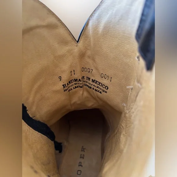 Never worn black cowgirl boots, all leather, handmade, size 8.5 - Picture 7 of 8